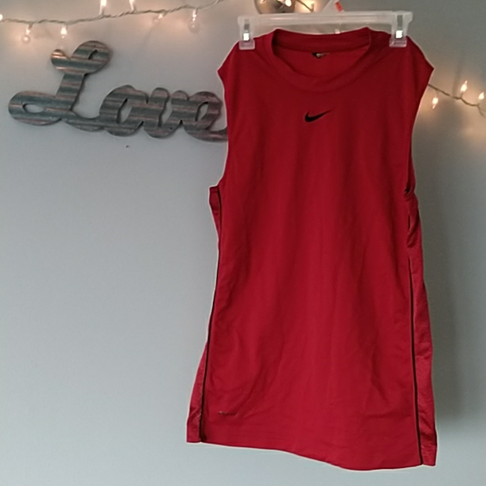 Nike dry-fit red tank